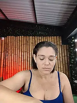 Snapshot of Astrid_williams chatting on 06.25.26 Astrid williams online show from 06.25.26