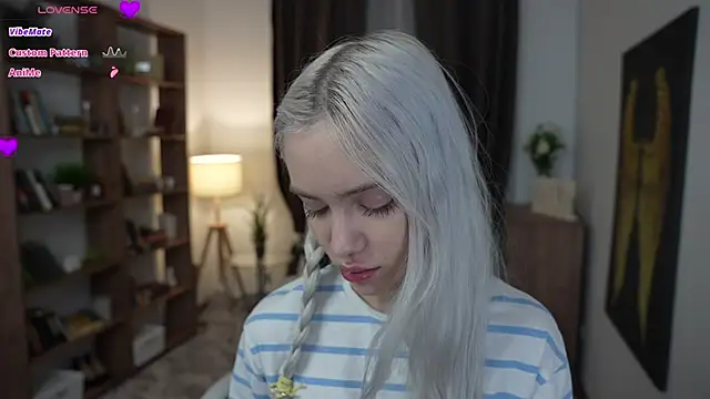 KristalCrowner online show from 03.07.26