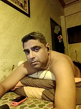 Snapshot of hardnhornybull chatting on 02.28.26 hardnhornybull online show from 02.28.26