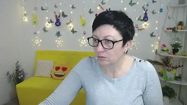 EmilyL0ve online show from 04.04.26