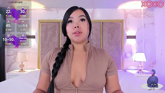 Liaevans   online show from 01.05.26