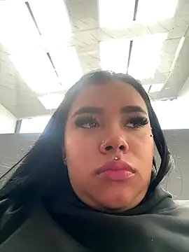 Liaevans   online show from 01.06.26