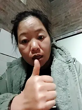 Snapshot of donaaa2 chatting on 02.13.26 donaaa2 online show from 02.13.26