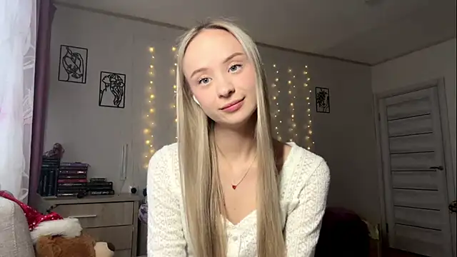 LatashiaOrcutt online show from 01.12.26