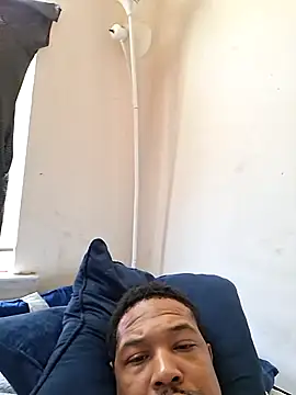 Snapshot of moneyboi1988 chatting on 02.18.26 moneyboi1988 online show from 02.18.26