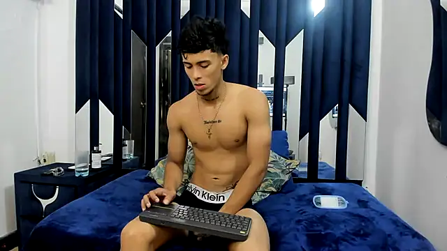 aishaxht online show from 05.13.26