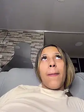 Snapshot of vicky_bass_ chatting on 02.15.26 vicky bass online show from 02.15.26