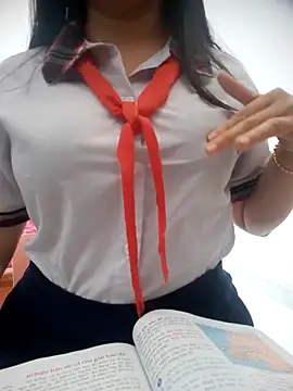 lina loveee online show from 03.18.26