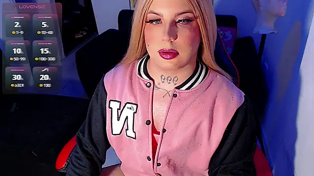 Snapshot of ale_bigcock chatting on 06.17.26 ale bigcock online show from 06.17.26