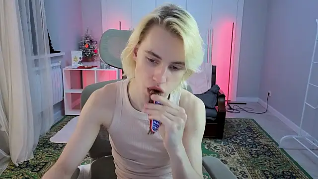 Snapshot of lucidangelok1 chatting on 02.24.26 lucidangelok1 online show from 02.24.26