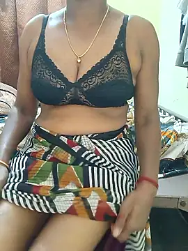 Snapshot of Meena_Meenakshi chatting on 03.16.26 Meena Meenakshi online show from 03.16.26