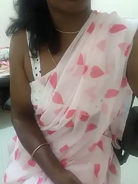 Snapshot of Meena_Meenakshi chatting on 04.13.26 Meena Meenakshi online show from 04.13.26