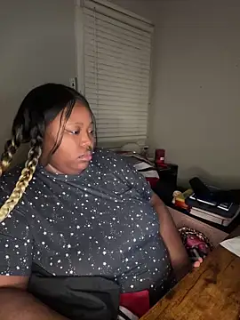 Snapshot of Chocolatebunnyxx96 chatting on 03.24.26 Chocolatebunnyxx96 online show from 03.24.26