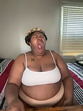 Snapshot of Chocolatebunnyxx96 chatting on 04.02.26 Chocolatebunnyxx96 online show from 04.02.26