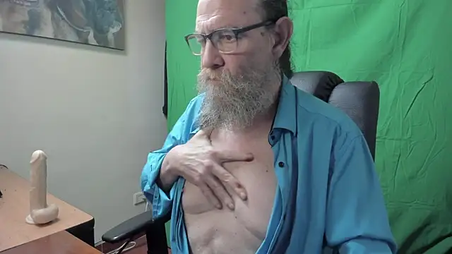 Uncle Hottie online show from 03.10.26