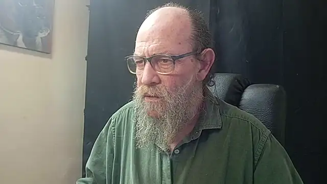 Uncle Hottie online show from 04.08.26