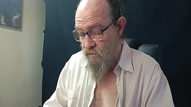 Uncle Hottie online show from 04.10.26