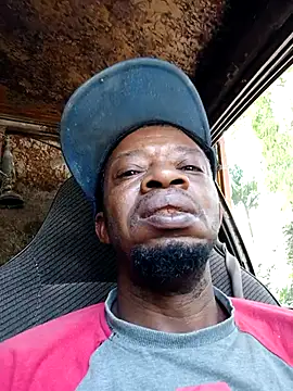 Snapshot of Negaomalinha1 chatting on 02.13.26 Negaomalinha1 online show from 02.13.26