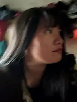 Snapshot of Suni-ii chatting on 01.12.26 Suni-ii online show from 01.12.26