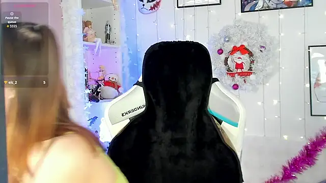 Layla Bloom online show from 01.10.26