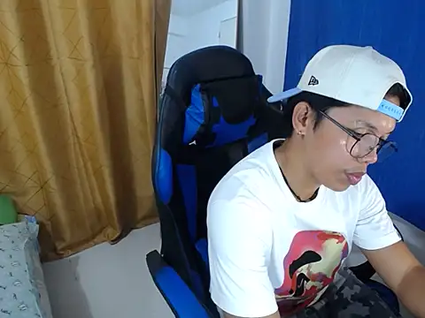 holly oreo online show from 06.30.26