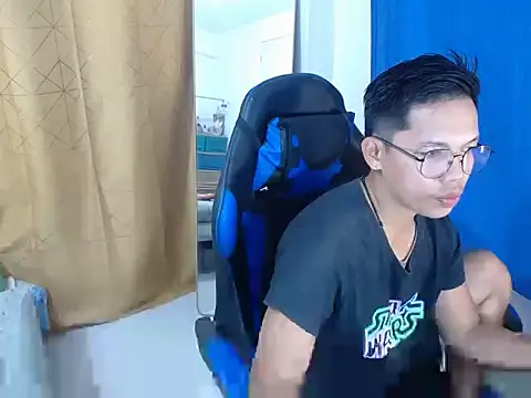 holly oreo online show from 07.13.26