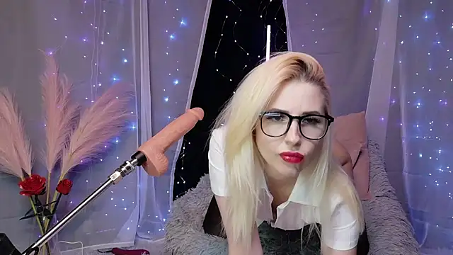 PetiteSweetFreak online show from 03.13.26