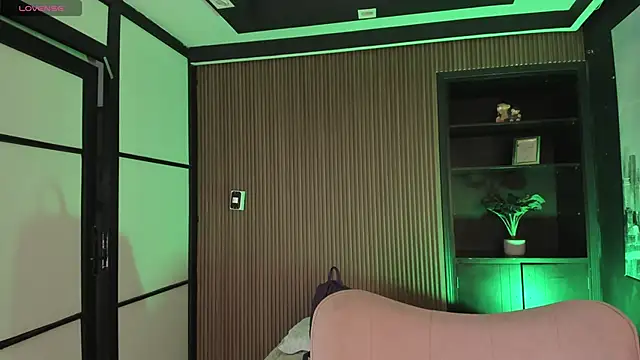 ThaliaBrookss  online show from 02.11.26