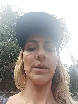 Snapshot of Monita_Med chatting on 04.14.26 Monita Med online show from 04.14.26