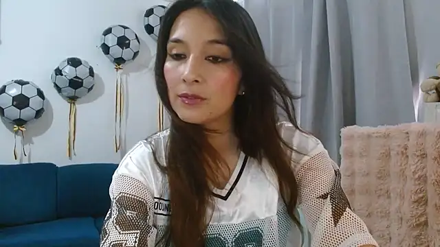 Almaglow  online show from 07.03.26