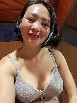 Snapshot of Some-03 chatting on 02.22.26 Some-03 online show from 02.22.26