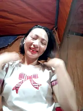 Snapshot of Some-03 chatting on 03.14.26 Some-03 online show from 03.14.26