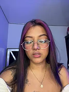 queen of you heart online show from 01.14.26