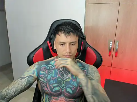 Chrissblack online show from 04.04.26