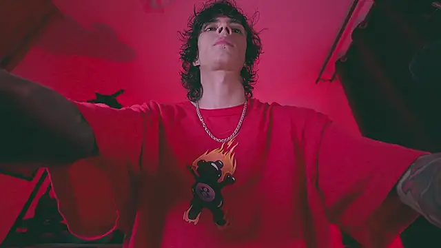 Snapshot of Olliver___y chatting on 02.15.26 Olliver y online show from 02.15.26