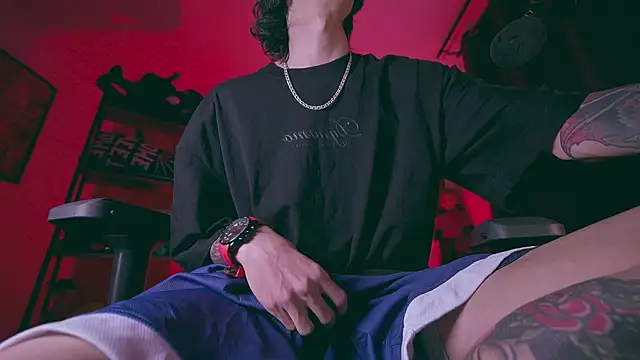 Snapshot of Olliver___y chatting on 02.28.26 Olliver y online show from 02.28.26