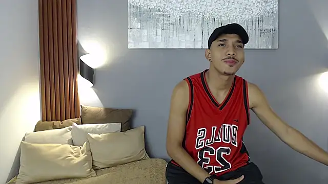 Julian Dark  online show from 02.14.26