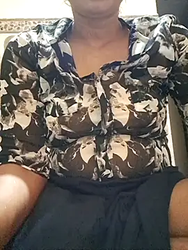 MILFybar online show from 04.17.26