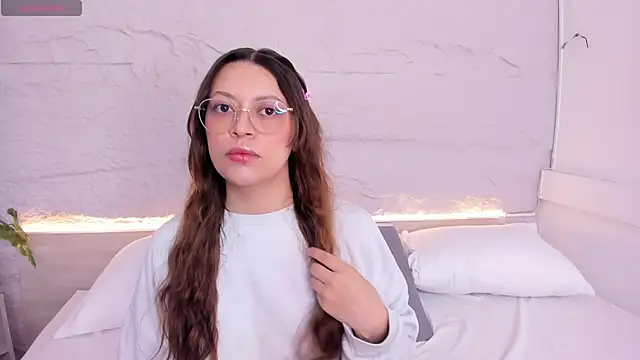 lanna 18  online show from 02.25.26