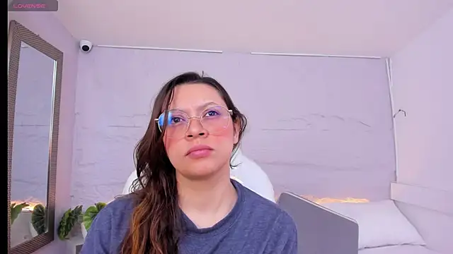 lanna 18  online show from 05.27.26