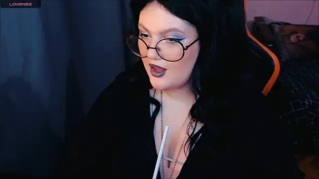 PixelMiss online show from 08.09.26