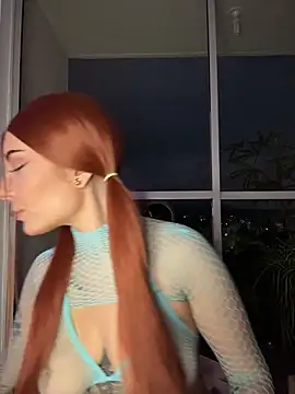 Snapshot of alesziarose_ chatting on 03.30.26 alesziarose online show from 03.30.26