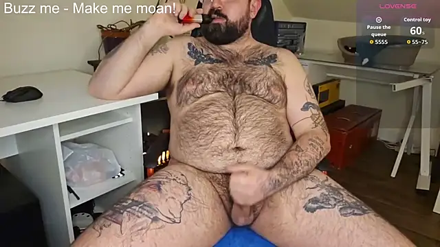 Snapshot of chriscubxxx chatting on 02.16.26 chriscubxxx online show from 02.16.26