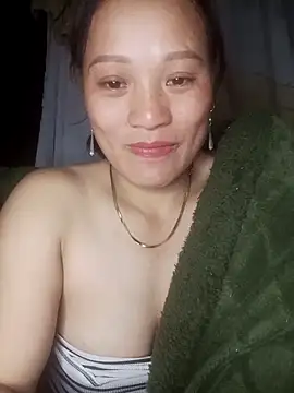 Snapshot of Piu_18 chatting on 04.01.26 Piu 18 online show from 04.01.26