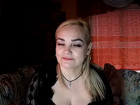 AureliaLove35 online show from 02.18.26