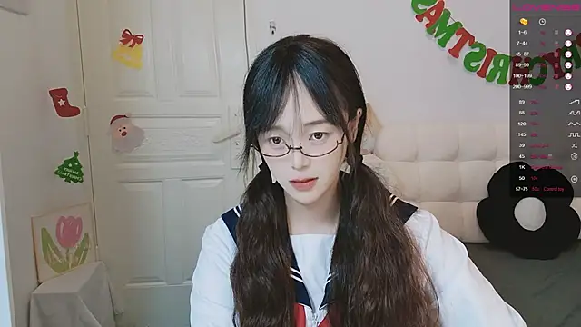 Snapshot of sunny-ly chatting on 02.02.26 sunny-ly online show from 02.02.26