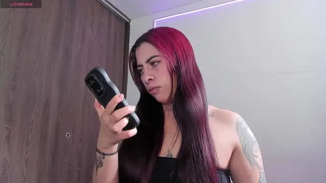 Snapshot of maazikeenx chatting on 04.09.26 maazikeenx online show from 04.09.26