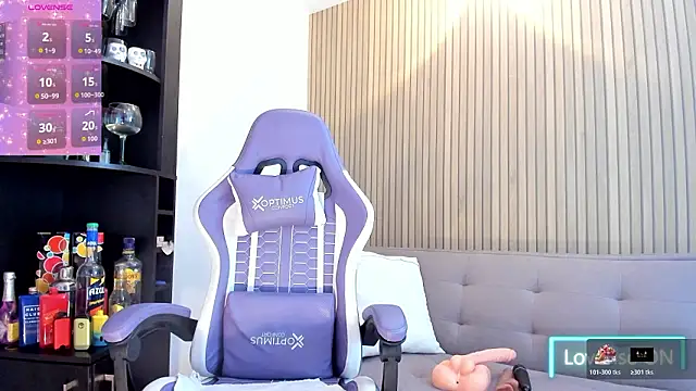 Snapshot of miacoxx_34 chatting on 03.19.26 miacoxx 34 online show from 03.19.26