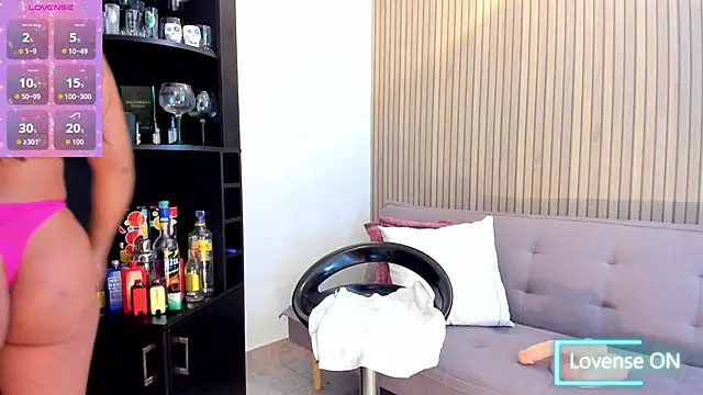 Snapshot of miacoxx_34 chatting on 03.21.26 miacoxx 34 online show from 03.21.26