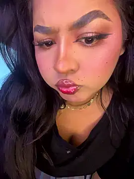 Isabella Belmont online show from 01.12.26